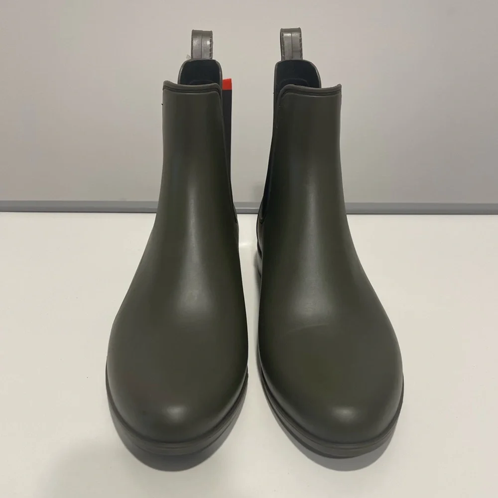 Waterproof Rubber Boots Size 9 NWT Short Rain Boots - Picture 2 of 16